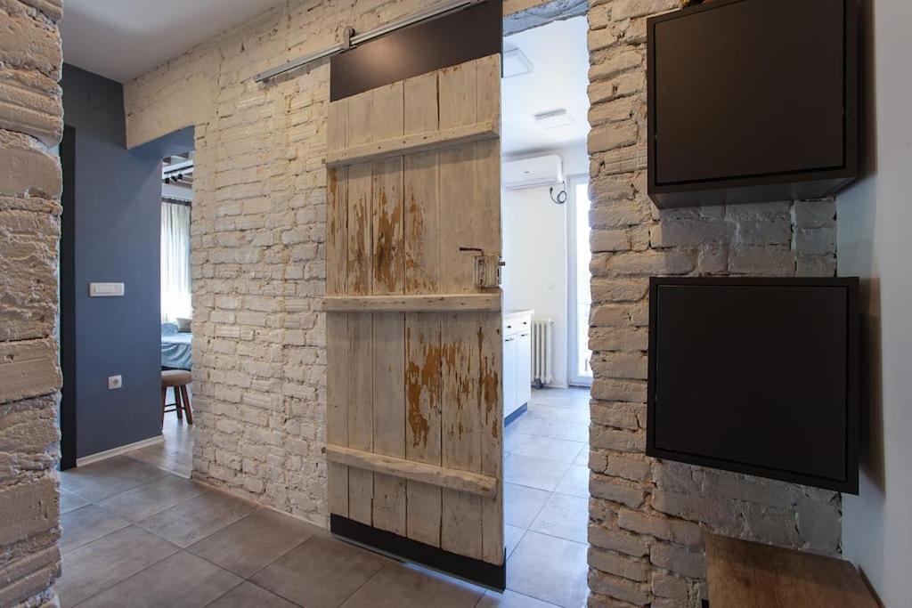 Mihajlovik Lux Apartment In Heart Of Skopje Ngoại thất bức ảnh