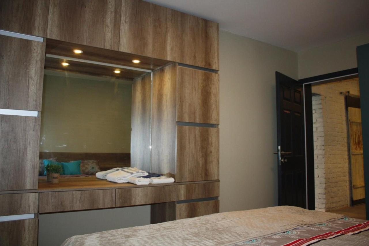 Mihajlovik Lux Apartment In Heart Of Skopje Ngoại thất bức ảnh